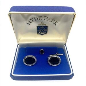 Hyde Park Men’s Vintage Cufflinks Silvertone and Faux Black Onyx Oval Cuff Links